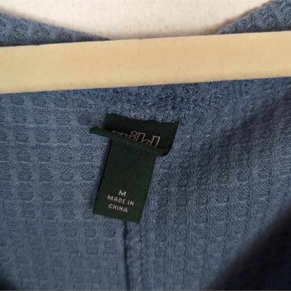 Wild Fable Blue Button Front Waffle Knit Long Sleeve Top Size M - Picture 5 of 6